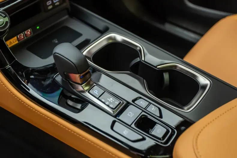 Lexus NX 450h din 2024 cu 12 km - oferta LEX126083 - foto 18