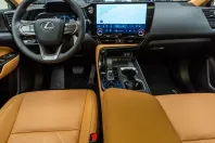 Lexus NX 450h din 2024 cu 12 km - oferta LEX126083 - foto 22