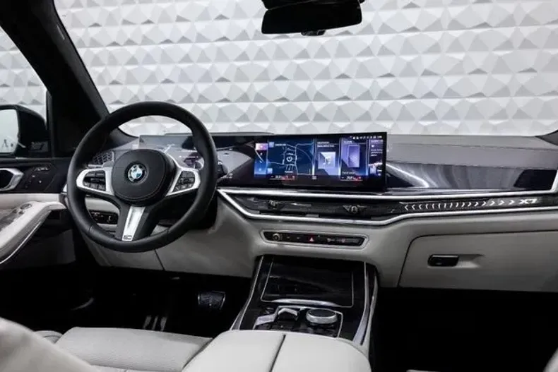 BMW X7 din 2023 cu 50 km - oferta BMW126084 - foto 3