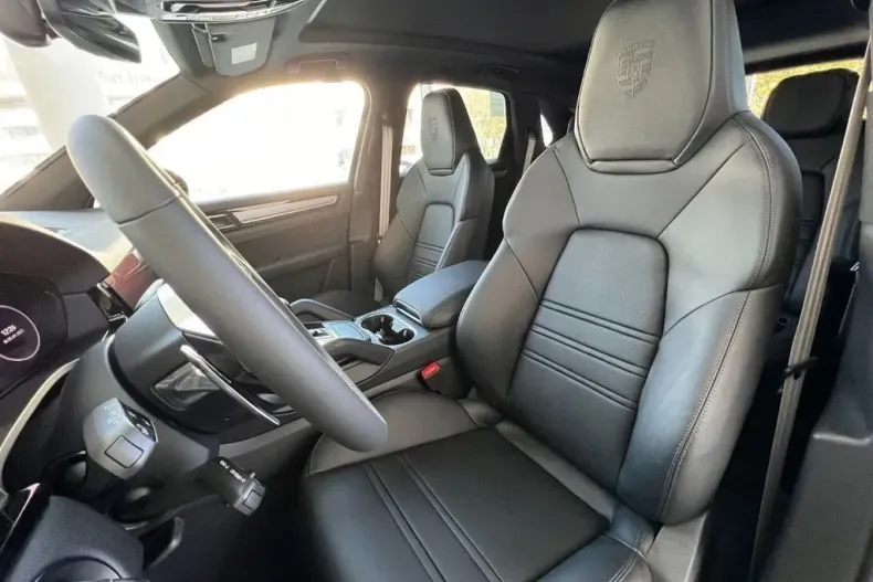 Porsche Cayenne din 2023 cu 50 km - oferta POR126085 - foto 5