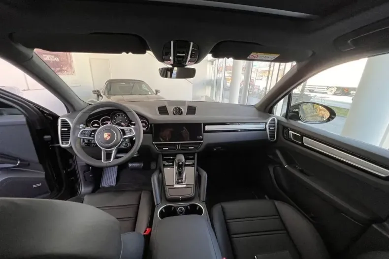 Porsche Cayenne din 2023 cu 50 km - oferta POR126085 - foto 6