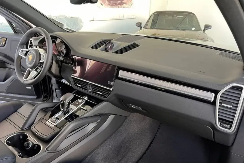 Porsche Cayenne din 2023 cu 50 km - oferta POR126085 - foto 7