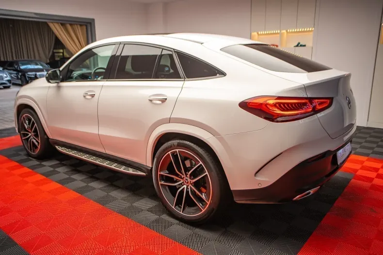 Mercedes-Benz GLE 400 din 2020 cu 72.631 km - oferta MER126087 - foto 4