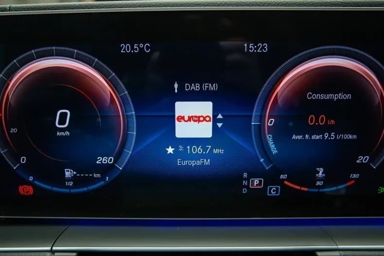 Mercedes-Benz GLE 400 din 2020 cu 72.631 km - oferta MER126087 - foto 19