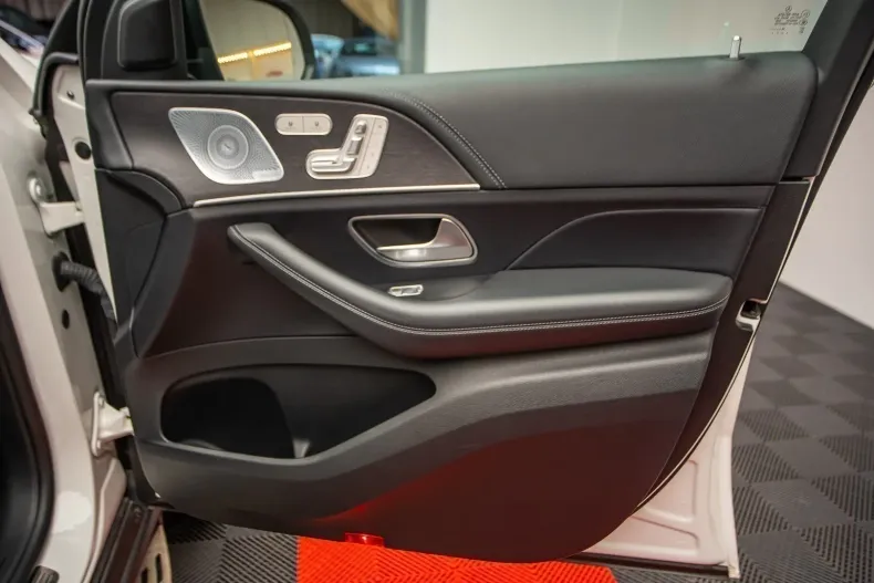 Mercedes-Benz GLE 400 din 2020 cu 72.631 km - oferta MER126087 - foto 27