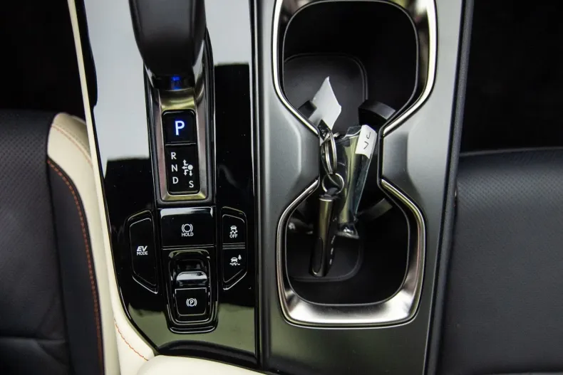 Lexus NX 350h din 2024 cu 10 km - oferta LEX126097 - foto 20