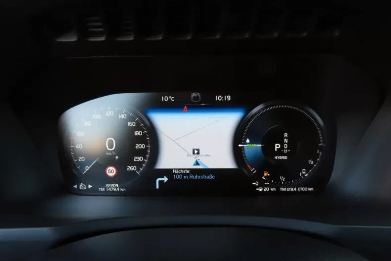 Volvo XC90 din 2020 cu 22.203 km - oferta VOL126098 - foto 13