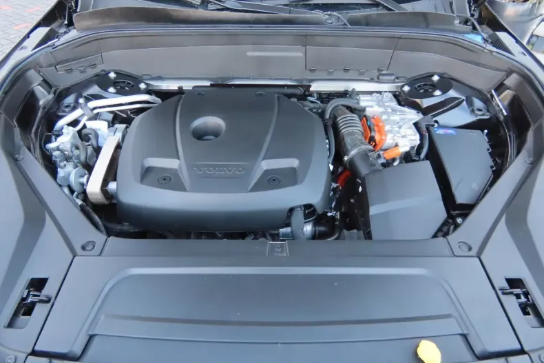 Volvo XC90 din 2020 cu 22.203 km - oferta VOL126098 - foto 21