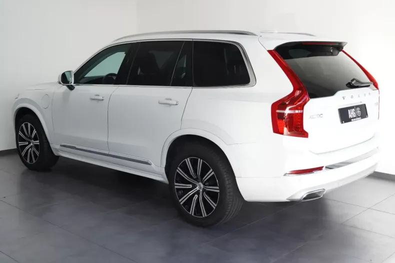 Volvo XC90 din 2020 cu 23.705 km - oferta VOL126101 - foto 3