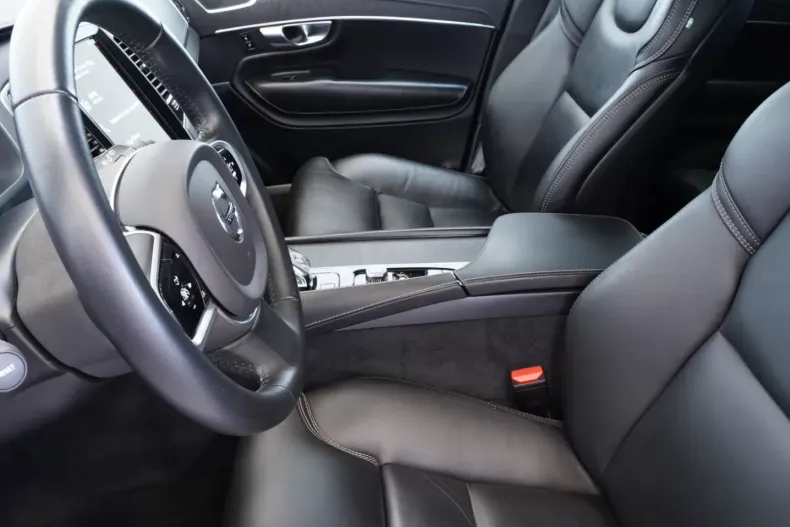 Volvo XC90 din 2020 cu 23.705 km - oferta VOL126101 - foto 5