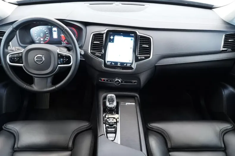 Volvo XC90 din 2020 cu 23.705 km - oferta VOL126101 - foto 8