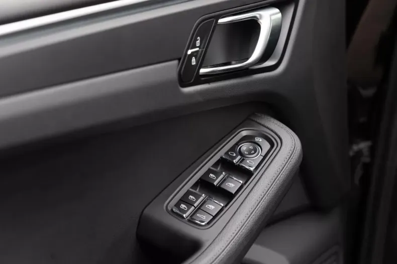 Porsche Macan din 2021 cu 19.395 km - oferta POR126104 - foto 9