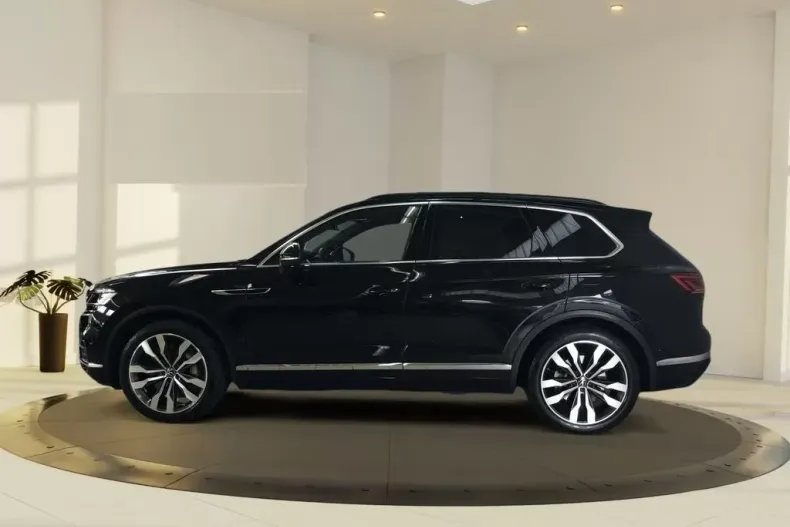 Volkswagen Touareg din 2021 cu 27.368 km - oferta VOL126115 - foto 5