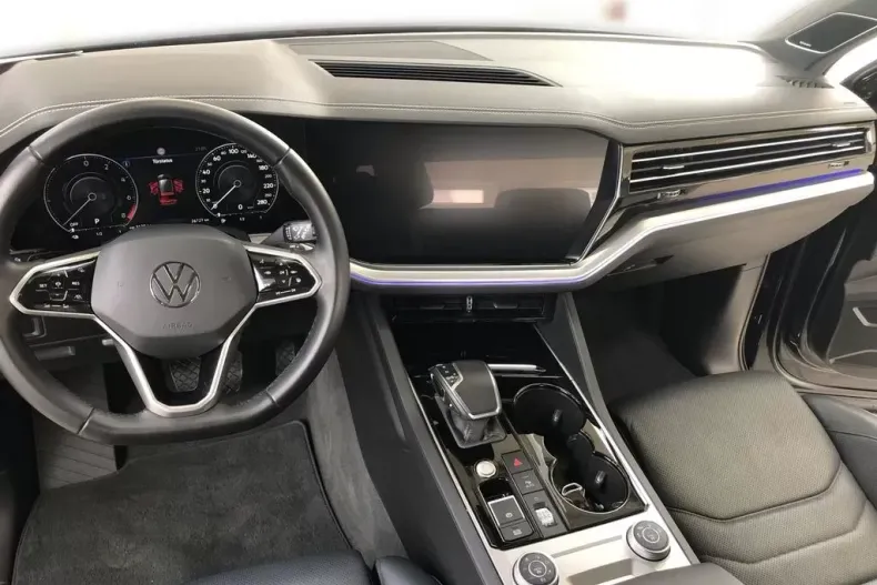 Volkswagen Touareg din 2021 cu 27.368 km - oferta VOL126115 - foto 9