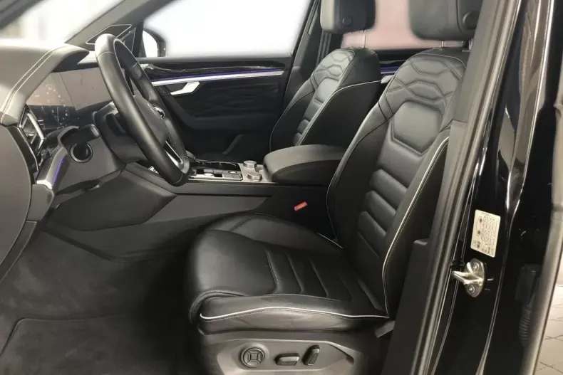 Volkswagen Touareg din 2021 cu 27.368 km - oferta VOL126115 - foto 12