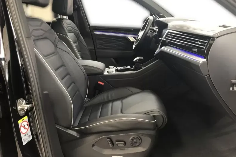 Volkswagen Touareg din 2021 cu 27.368 km - oferta VOL126115 - foto 13