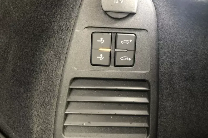 Volkswagen Touareg din 2021 cu 27.368 km - oferta VOL126115 - foto 17