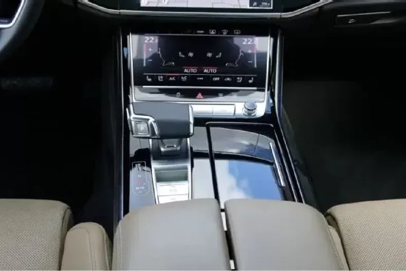 Audi A8 din 2021 cu 36.789 km - oferta AUD126118 - foto 5