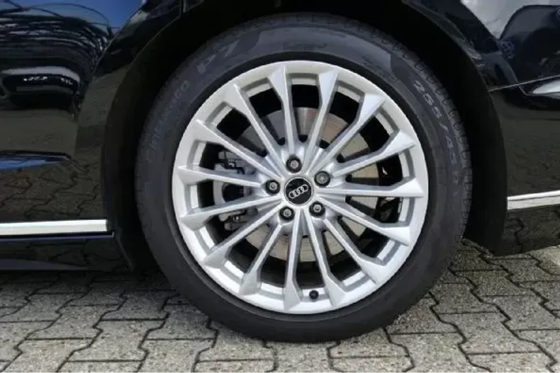 Audi A8 din 2021 cu 36.789 km - oferta AUD126118 - foto 13