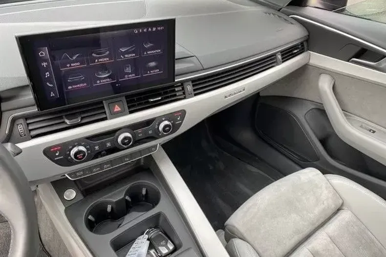 Audi A4 din 2020 cu 32.500 km - oferta AUD126121 - foto 10