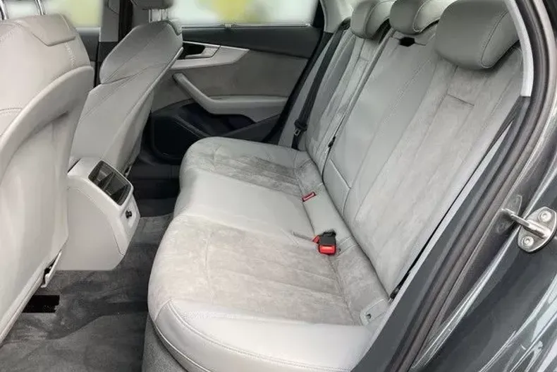 Audi A4 din 2020 cu 32.500 km - oferta AUD126121 - foto 11