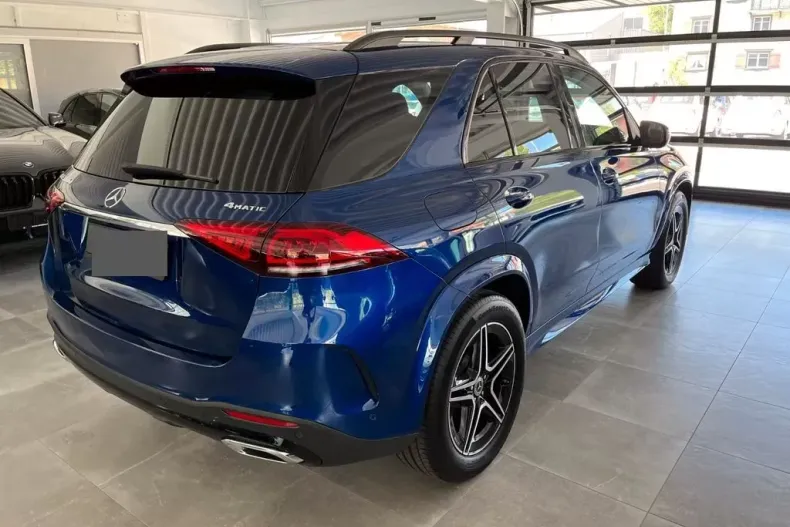 Mercedes-Benz GLE 300 din 2022 cu 10 km - oferta MER126122 - foto 3
