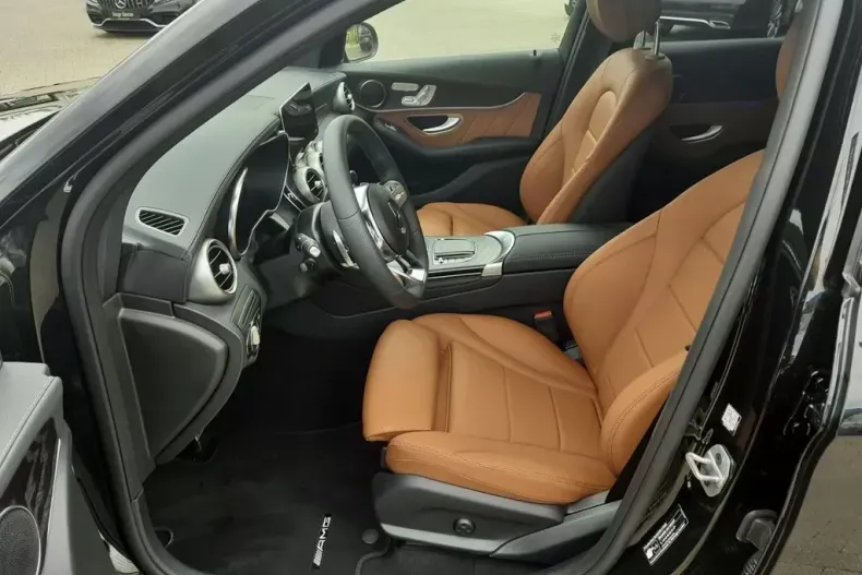 Mercedes-Benz GLC 220 din 2022 cu 7.500 km - oferta MER126124 - foto 9