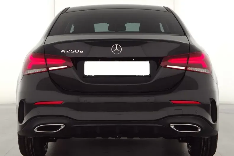 Mercedes-Benz A 250 din 2022 cu 9.900 km - oferta MER126126 - foto 5