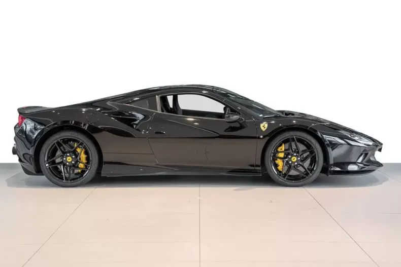 Ferrari F8 din 2020 cu 2.000 km - oferta FER126129 - foto 4