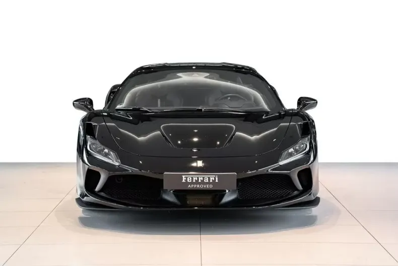 Ferrari F8 din 2020 cu 2.000 km - oferta FER126129 - foto 6