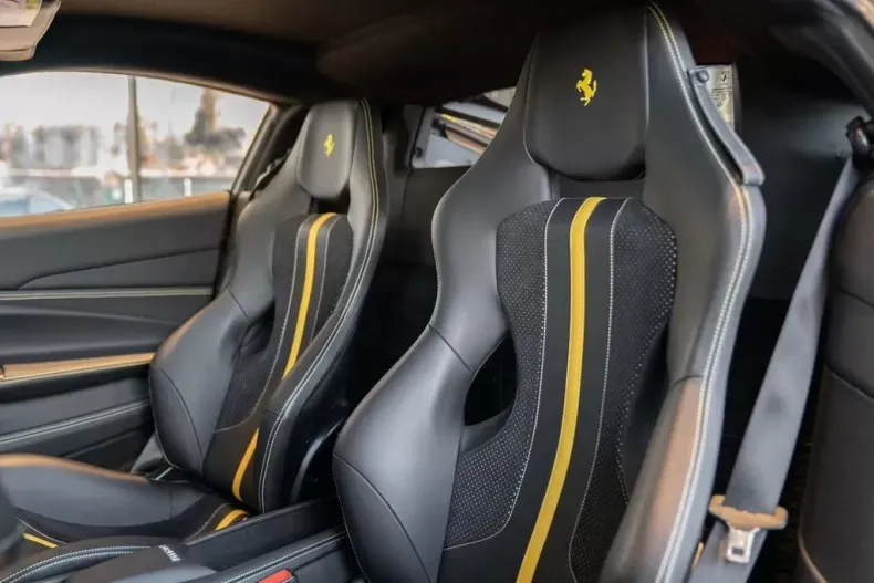 Ferrari F8 din 2020 cu 2.000 km - oferta FER126129 - foto 14