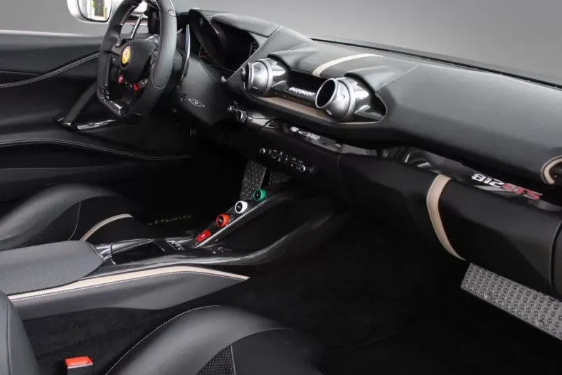 Ferrari 812 din 2020 cu 4.890 km - oferta FER126131 - foto 14