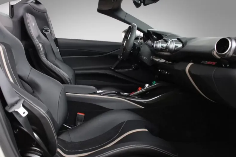 Ferrari 812 din 2020 cu 4.890 km - oferta FER126131 - foto 15