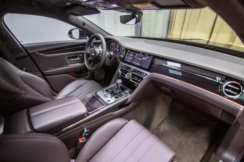 Bentley Flying Spur din 2021 cu 45.000 km - oferta BEN126132 - foto 19