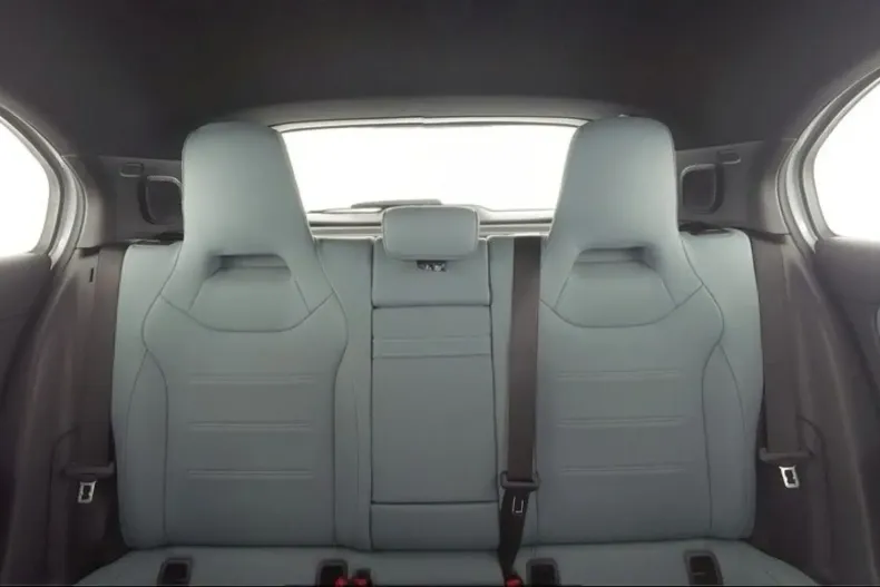 Mercedes-Benz A 35 AMG din 2023 cu 21.175 km - oferta MER126141 - foto 6