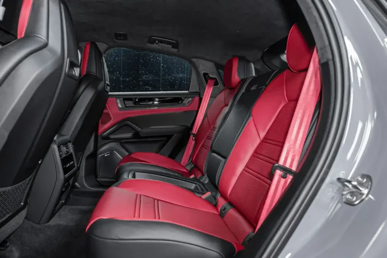 Porsche Cayenne din 2024 cu 0 km - oferta POR126142 - foto 26