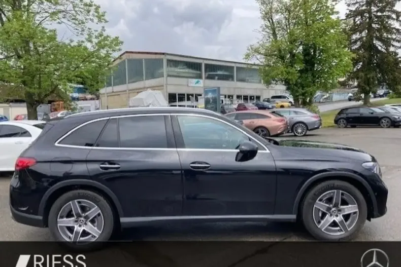 Mercedes-Benz GLC 220 din 2022 cu 45.400 km - oferta MER126146 - foto 12