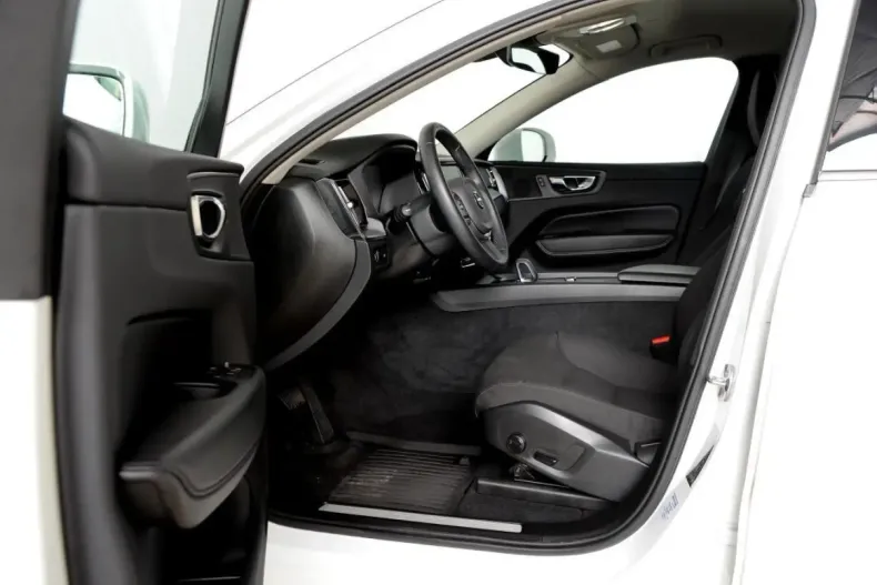 Volvo XC60 din 2022 cu 109.000 km - oferta VOL126148 - foto 10