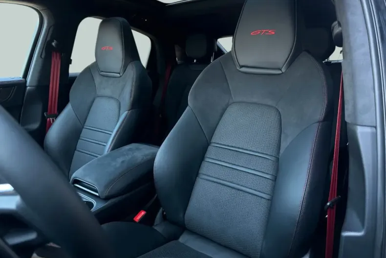 Porsche Cayenne din 2024 cu 6.400 km - oferta POR126149 - foto 10