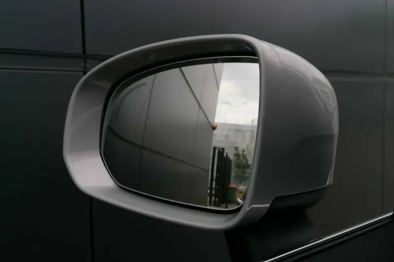 Volvo XC60 din 2023 cu 10.581 km - oferta VOL126151 - foto 15