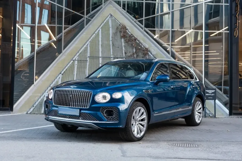 Bentley Bentayga din 2023 cu 8.000 km - oferta BEN126152 - foto 1