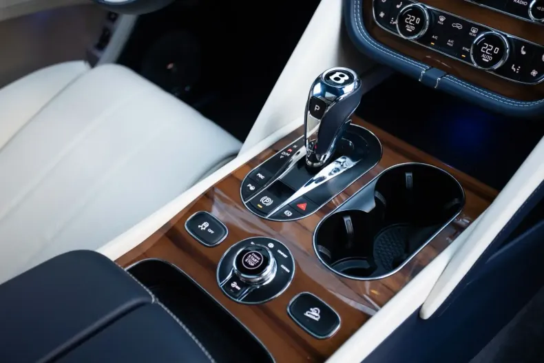 Bentley Bentayga din 2023 cu 8.000 km - oferta BEN126152 - foto 17