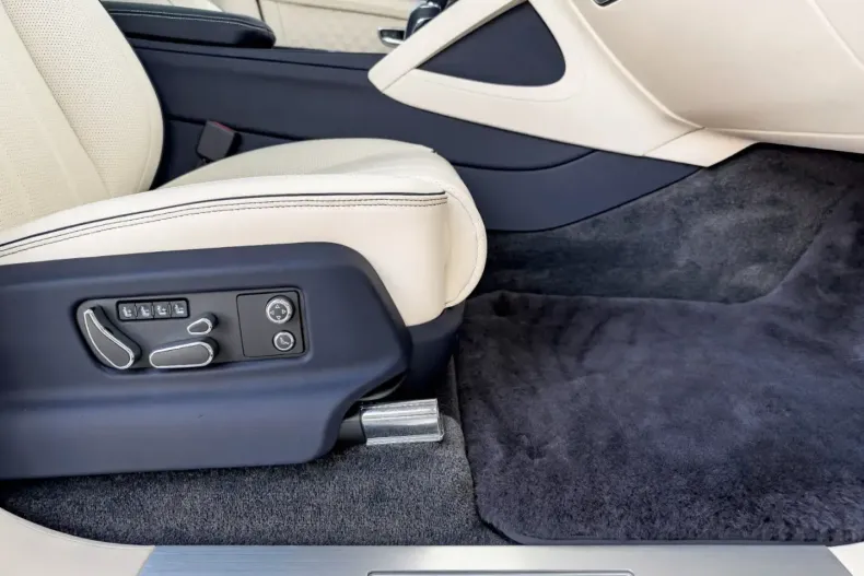 Bentley Bentayga din 2023 cu 8.910 km - oferta BEN126155 - foto 13