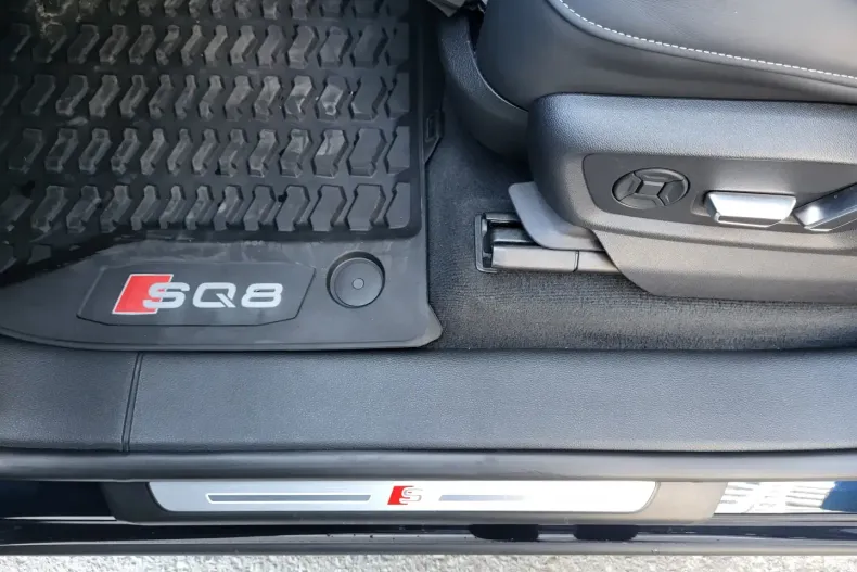 Audi SQ8 din 2023 cu 22.500 km - oferta AUD126156 - foto 11