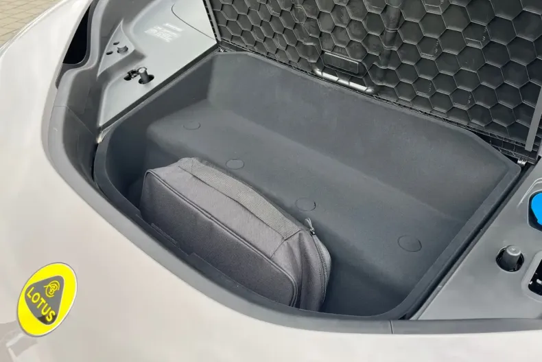 Lotus Eletre din 2023 cu 21.000 km - oferta LOT126157 - foto 4