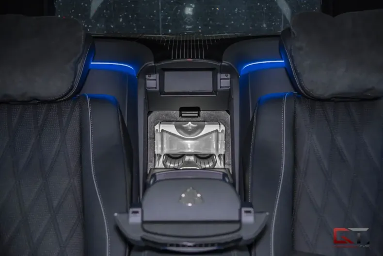 Mercedes-Benz GLS 600 din 2023 cu 2.000 km - oferta MER126163 - foto 34