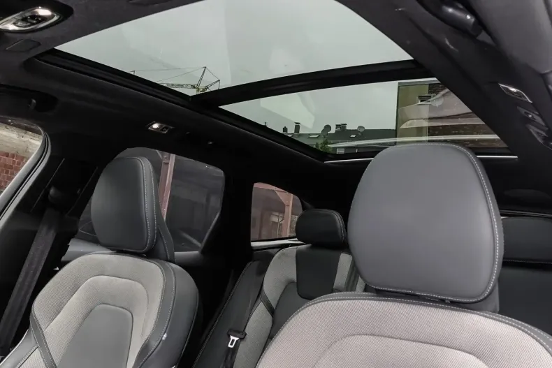 Volvo XC60 din 2021 cu 52.064 km - oferta VOL126164 - foto 4