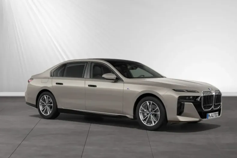 BMW 740 din 2023 cu 29.211 km - oferta BMW126169 - foto 1