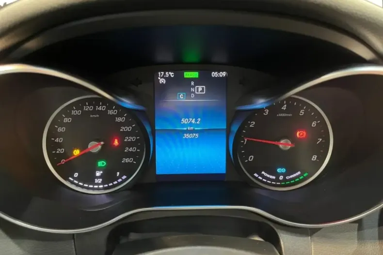 Mercedes-Benz C 200 din 2020 cu 35.077 km - oferta MER126176 - foto 6