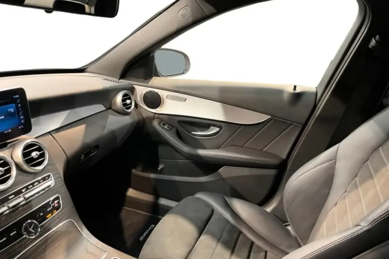 Mercedes-Benz C 200 din 2020 cu 35.077 km - oferta MER126176 - foto 8